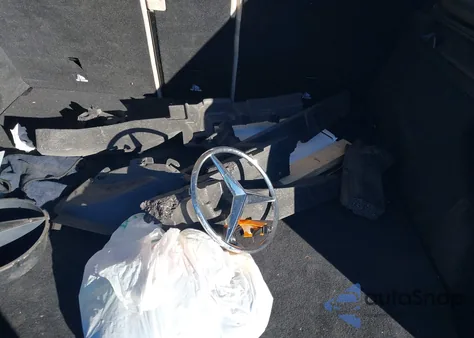 2017 Mercedes-Benz Glc 300 z USA, uszkodzony, nr VIN WDC0G4JB2HV010945